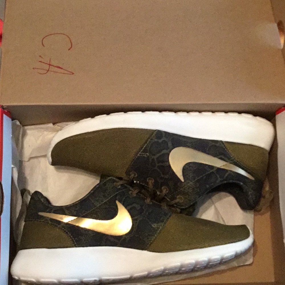 Women’s Nike Roshe One Print